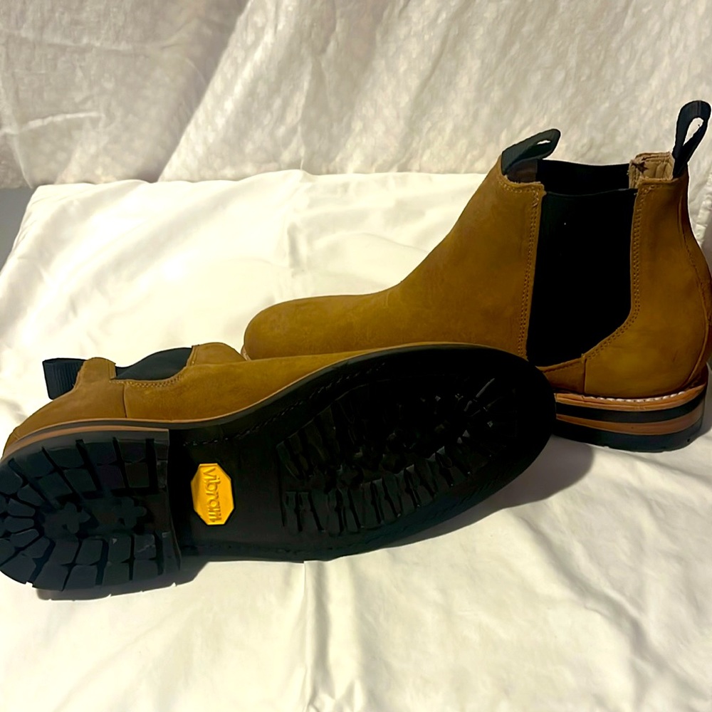 Brand New Rhodes Classic Jackson Suede Boots